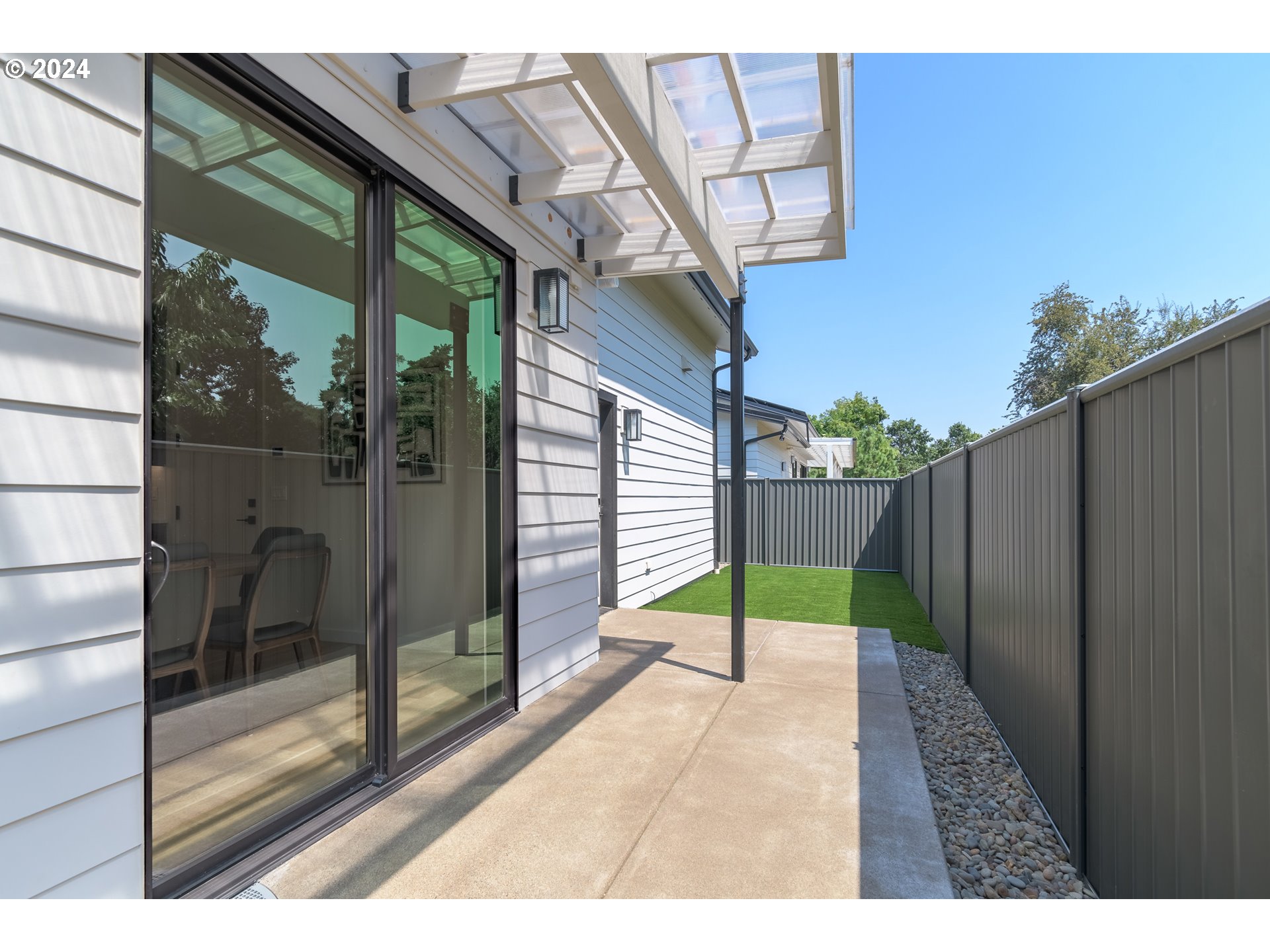 2258 Emerson Drive Eugene, OR 97401 - Photo 36 of 41