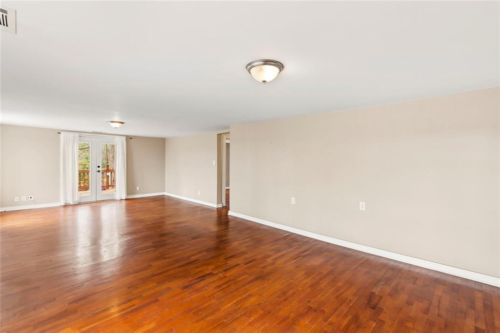 321 Arch Drive Canton, GA 30114 - Photo 11 of 37