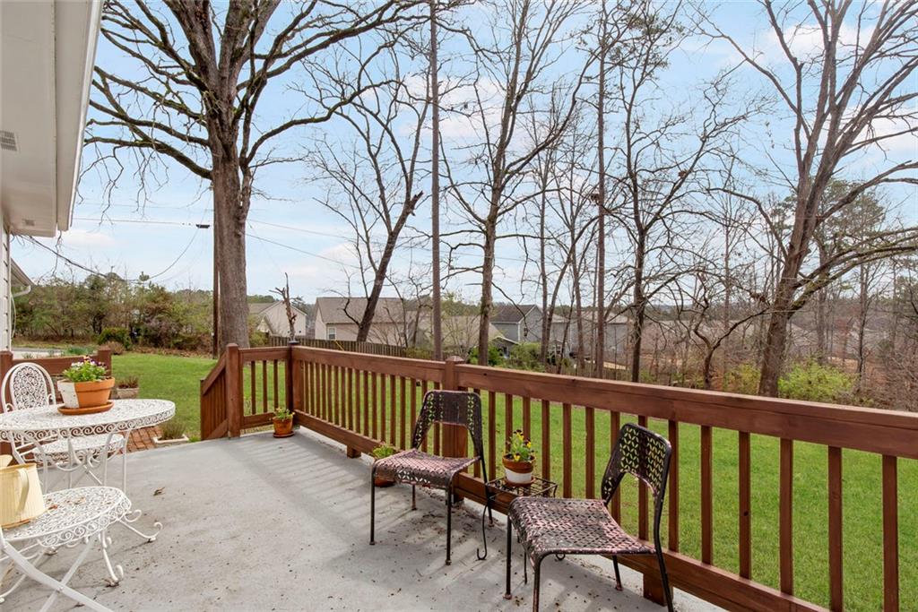 321 Arch Drive Canton, GA 30114 - Photo 2 of 37