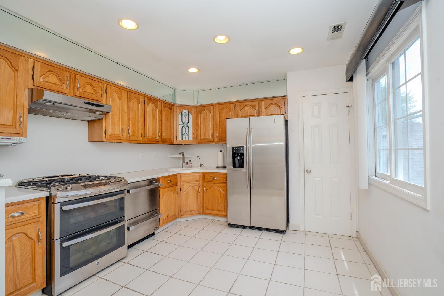 1 Rutland Lane, Unit F Monroe Township, NJ 08831 - Photo 15 of 26
