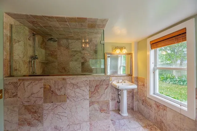 $549,000 | 5515 Main Street, Manchester, VT 05255