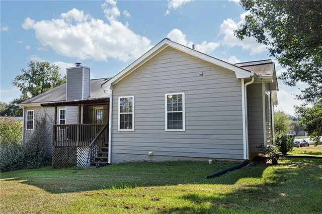 $325,000 | 1550 Twin Manor Drive, Loganville, GA 30052