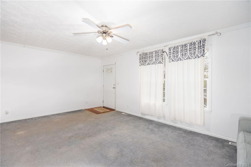 129 Franklin Knoll Road Alexander, NC 28701 - Photo 5 of 26 Gallery Image 5