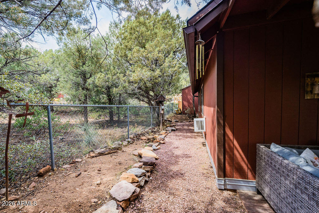 838 Palomino Way Payson, AZ 85541 - Photo 67 of 87 a backyard of a house with table and chairs