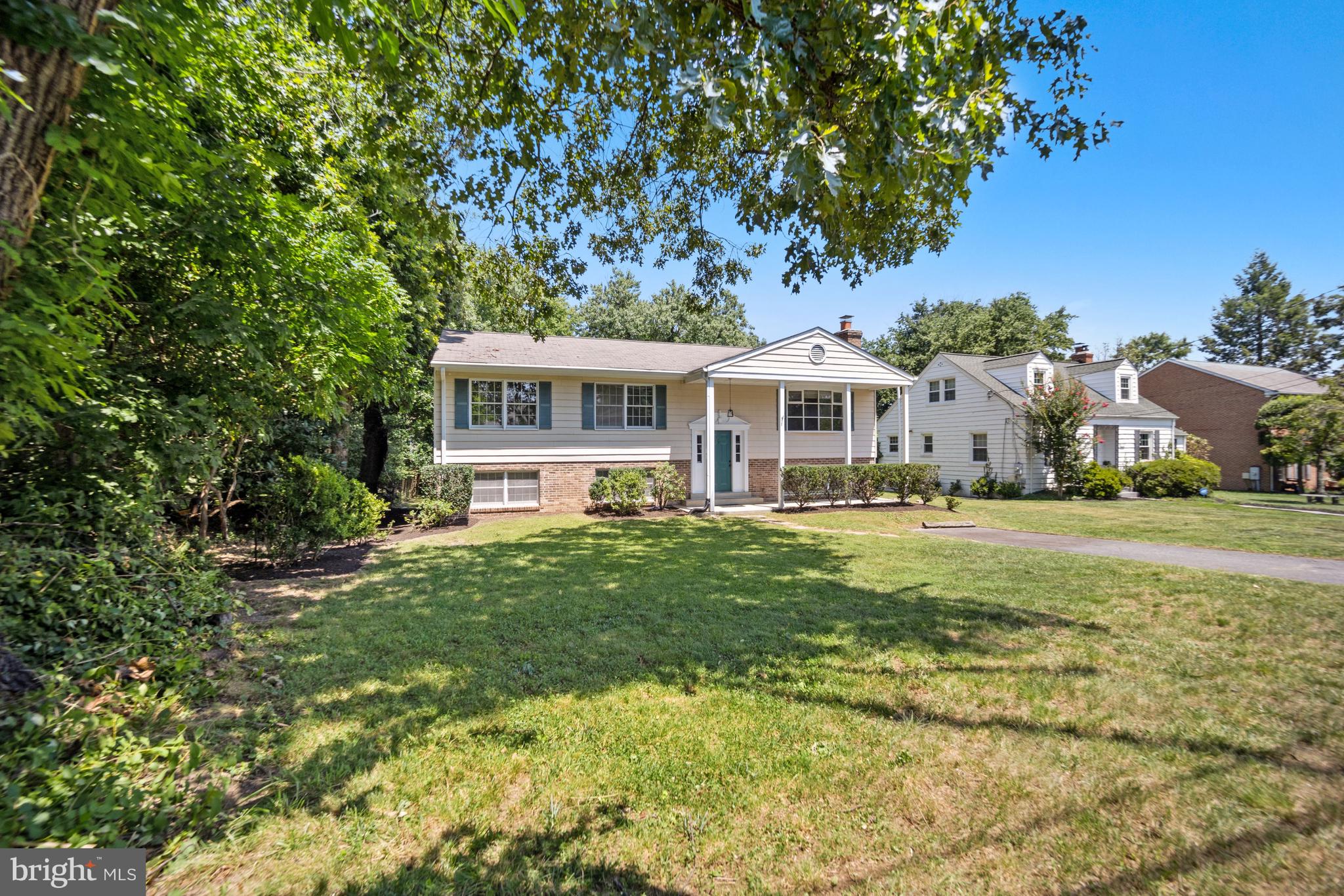 10321 Parkman Road Silver Spring, MD 20903 - Photo 2 of 40
