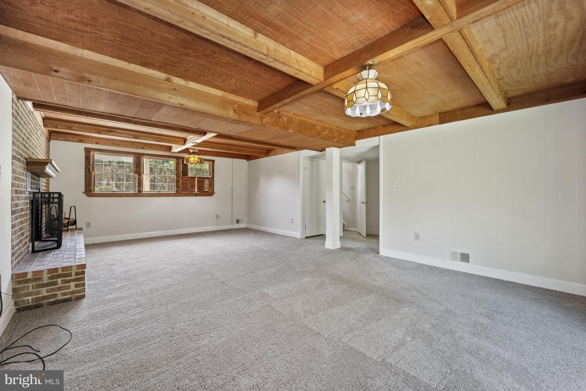 10321 Parkman Road Silver Spring, MD 20903 - Photo 32 of 40 mily Room with fireplace