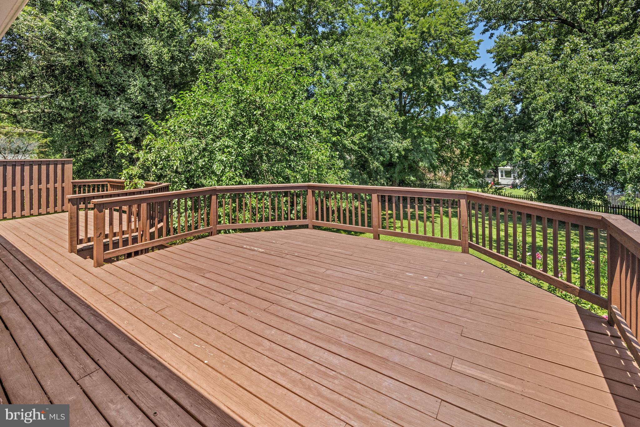 10321 Parkman Road Silver Spring, MD 20903 - Photo 36 of 40 Deck