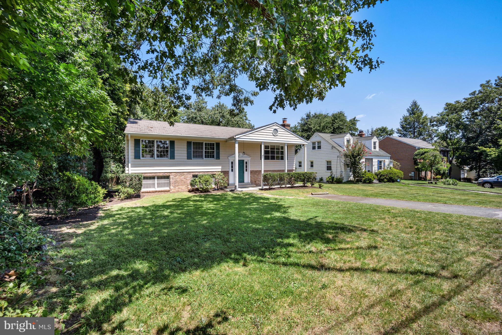 10321 Parkman Road Silver Spring, MD 20903 - Photo 4 of 40