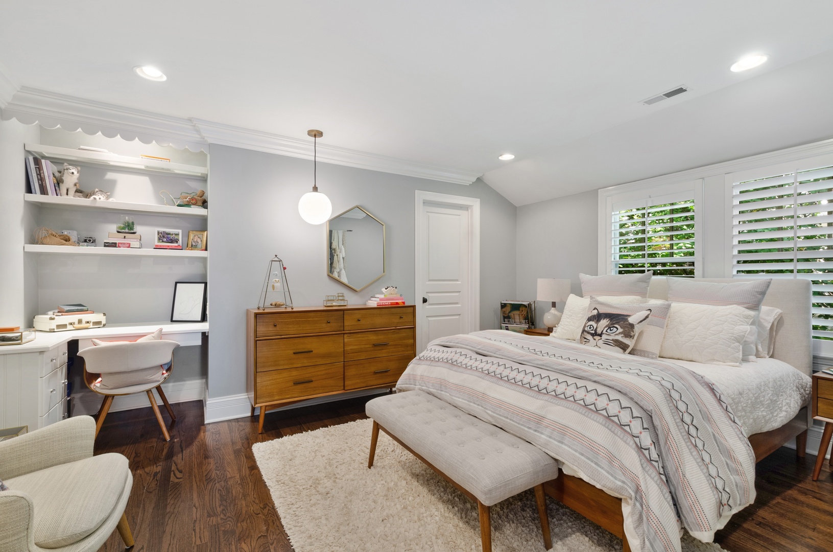 672 Elder Lane Winnetka, IL 60093 - Photo 26 of 32 a bed room with a bed window and a dresser