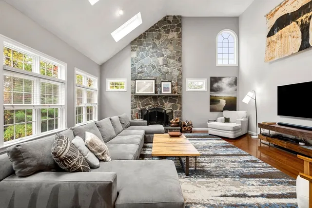 $1,899,000 | 45 Thistle Road, North Andover, MA 01845