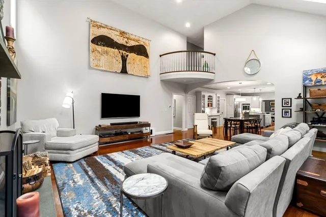 $1,899,000 | 45 Thistle Road, North Andover, MA 01845