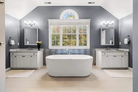 $1,899,000 | 45 Thistle Road, North Andover, MA 01845