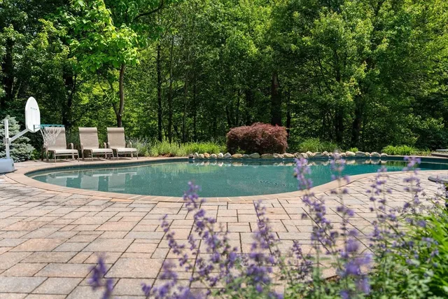 $1,899,000 | 45 Thistle Road, North Andover, MA 01845