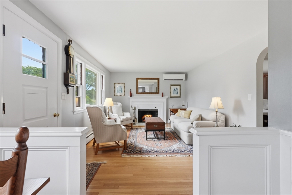 5 Antrim Road Framingham, MA 01701 - Photo 7 of 38