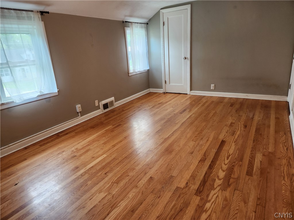 200 Windemere Road Syracuse, NY 13219 - Photo 22 of 29 Bedroom #2