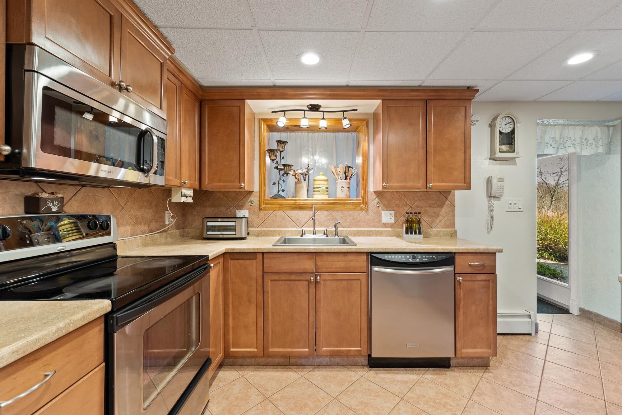 3000 Ferguson Road Huntington, WV 25705 - Photo 12 of 32 Gallery Image 12