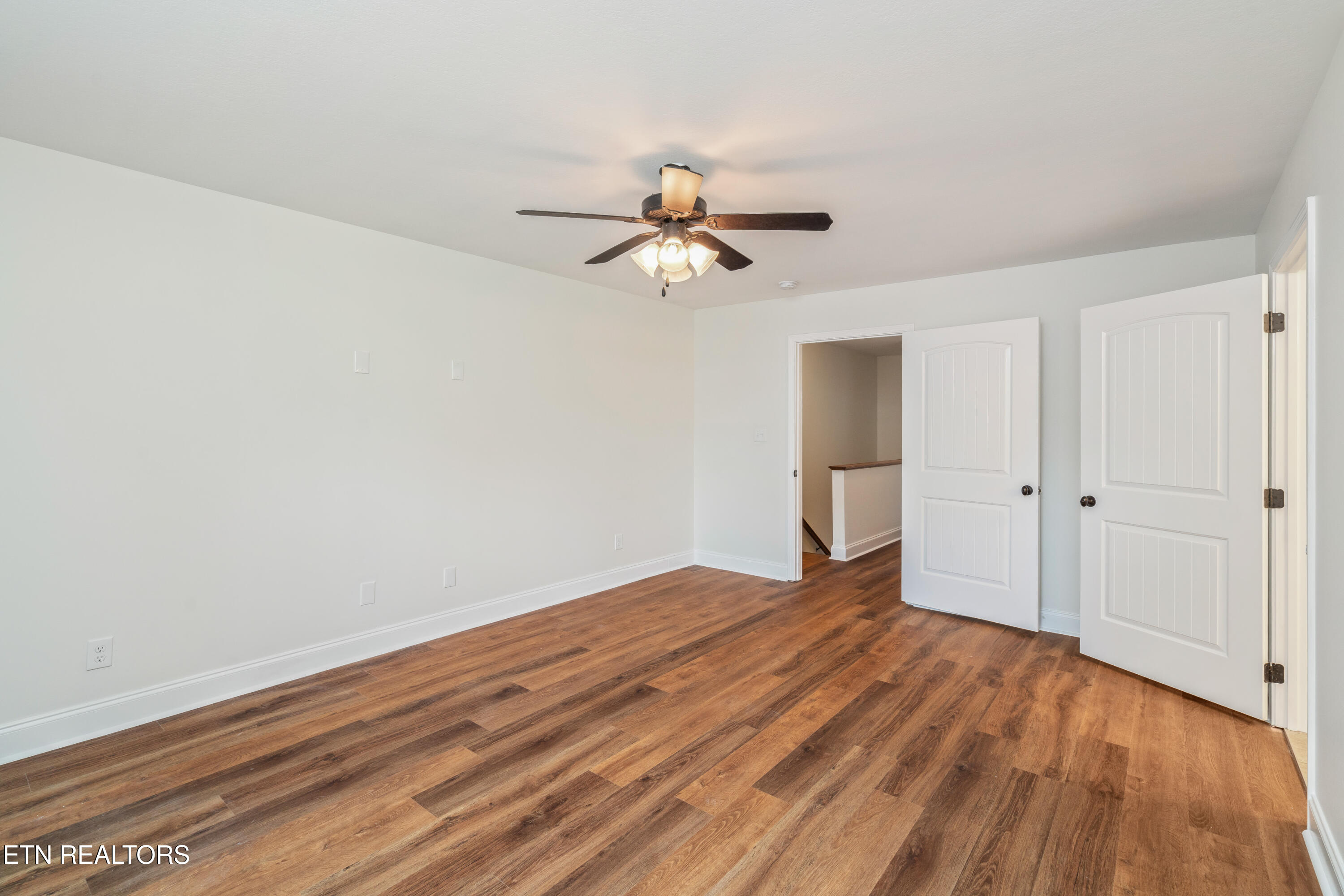 4810 Fountain View Way Knoxville, TN 37918 - Photo 11 of 23 Bedroom 1