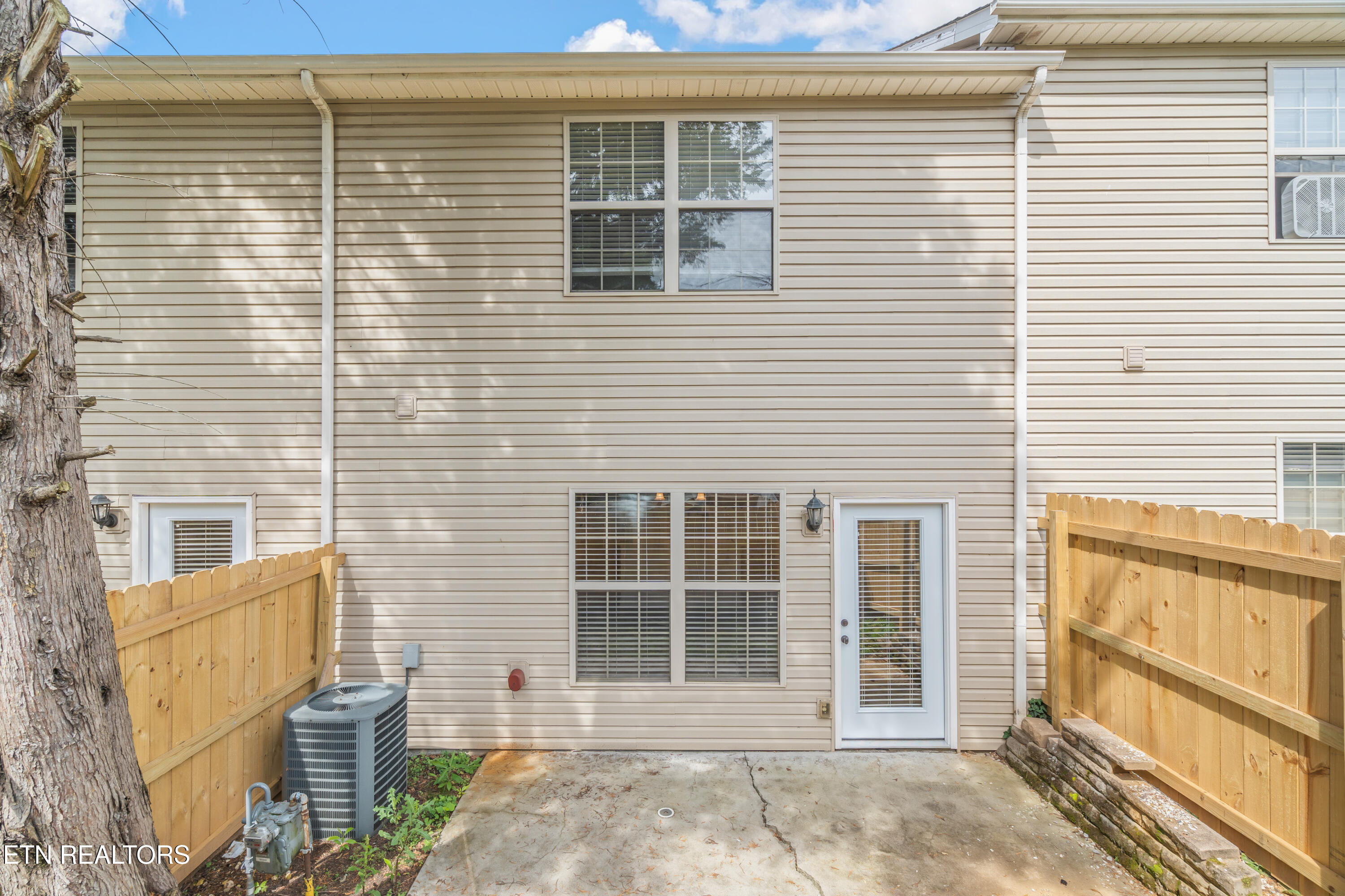 4810 Fountain View Way Knoxville, TN 37918 - Photo 21 of 23 Backyard