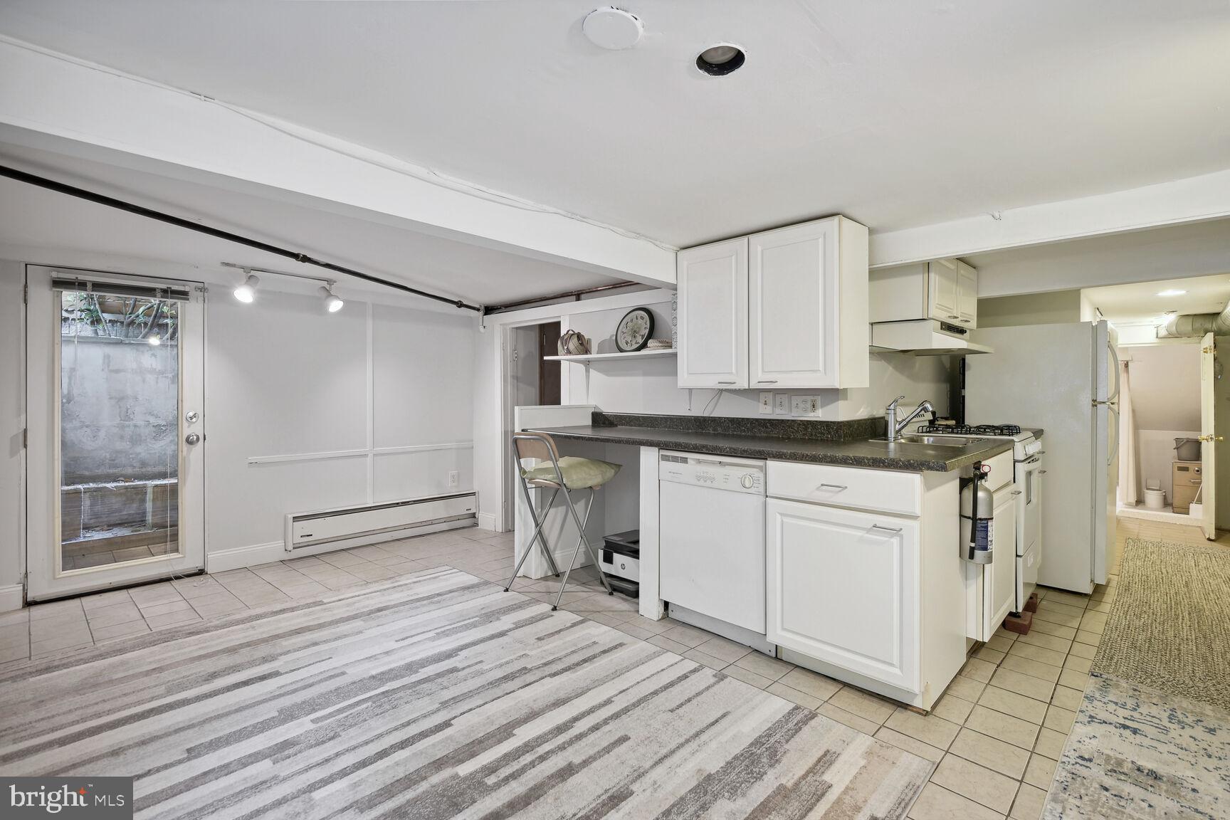 3712 R Street Northwest Washington, DC 20007 - Photo 40 of 50