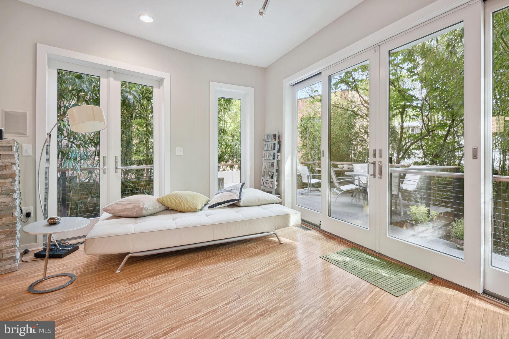 3712 R Street Northwest Washington, DC 20007 - Photo 6 of 50