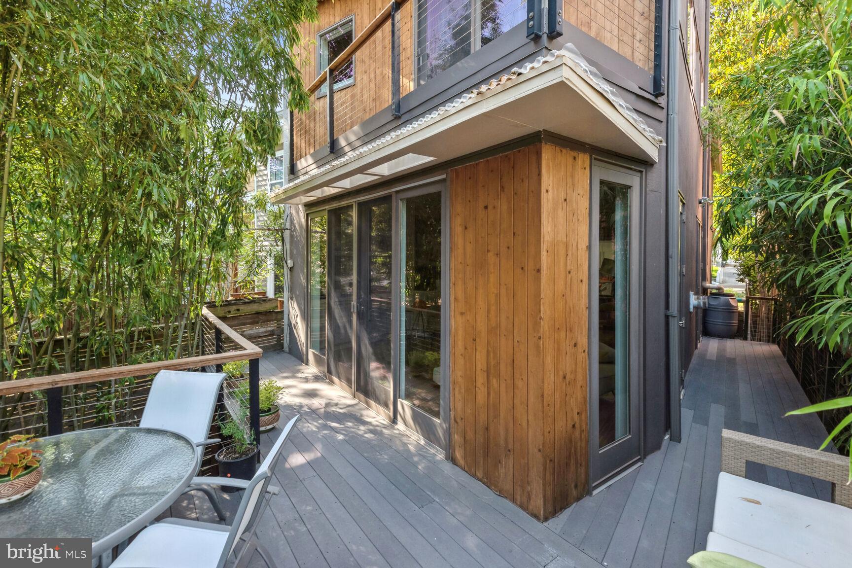 3712 R Street Northwest Washington, DC 20007 - Photo 7 of 50