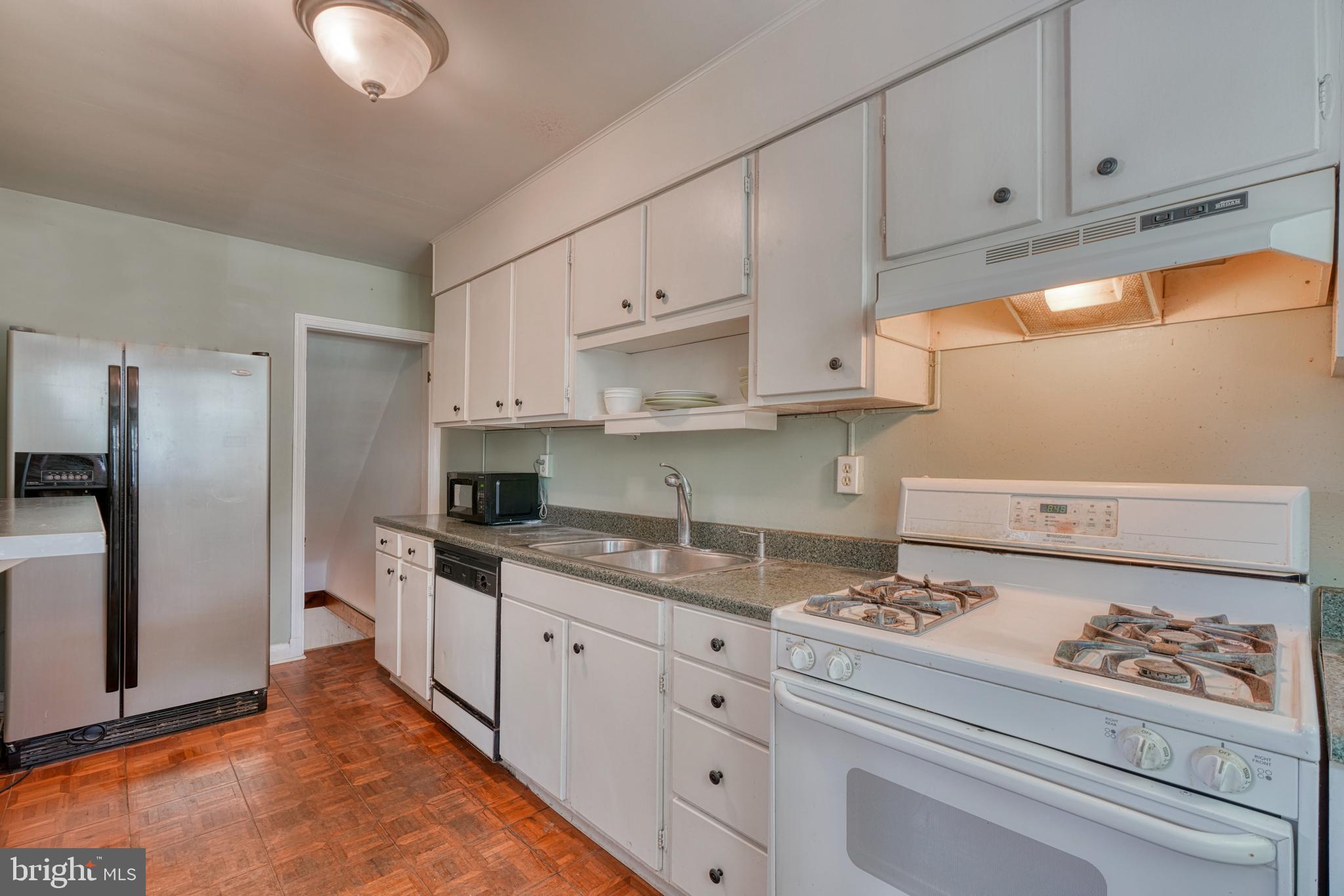 123 Stanmore Road Baltimore, MD 21212 - Photo 11 of 34 KITCHEN