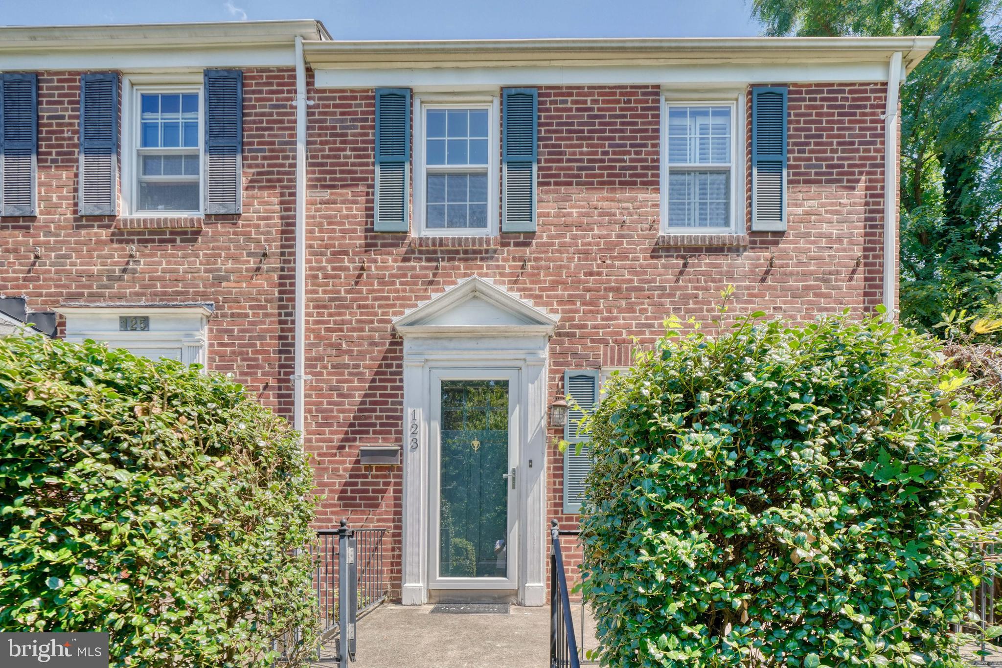 123 Stanmore Road Baltimore, MD 21212 - Photo 2 of 34 EXTERIOR FRONT