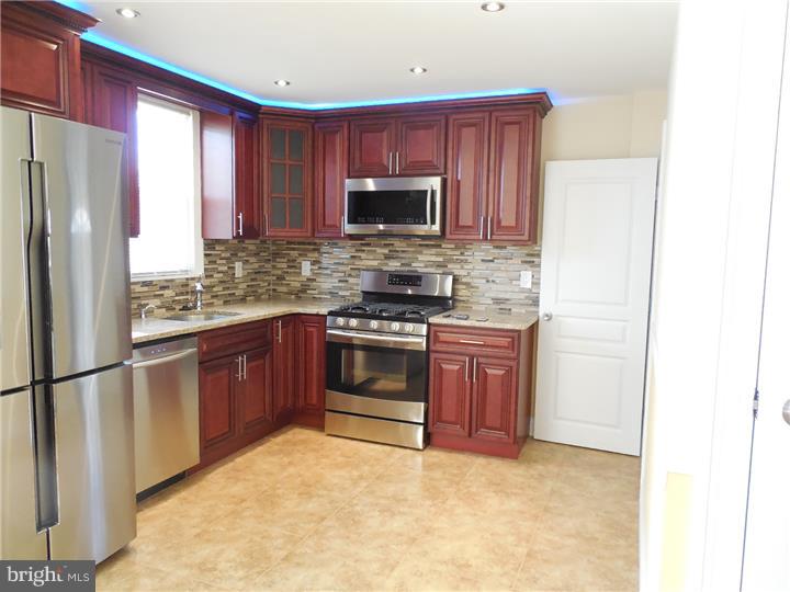 1922 Rhawn Street Philadelphia, PA 19111 - Photo 6 of 23 Gallery Image 6