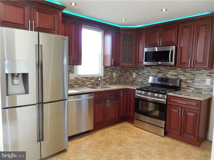 1922 Rhawn Street Philadelphia, PA 19111 - Photo 9 of 23 Gallery Image 9