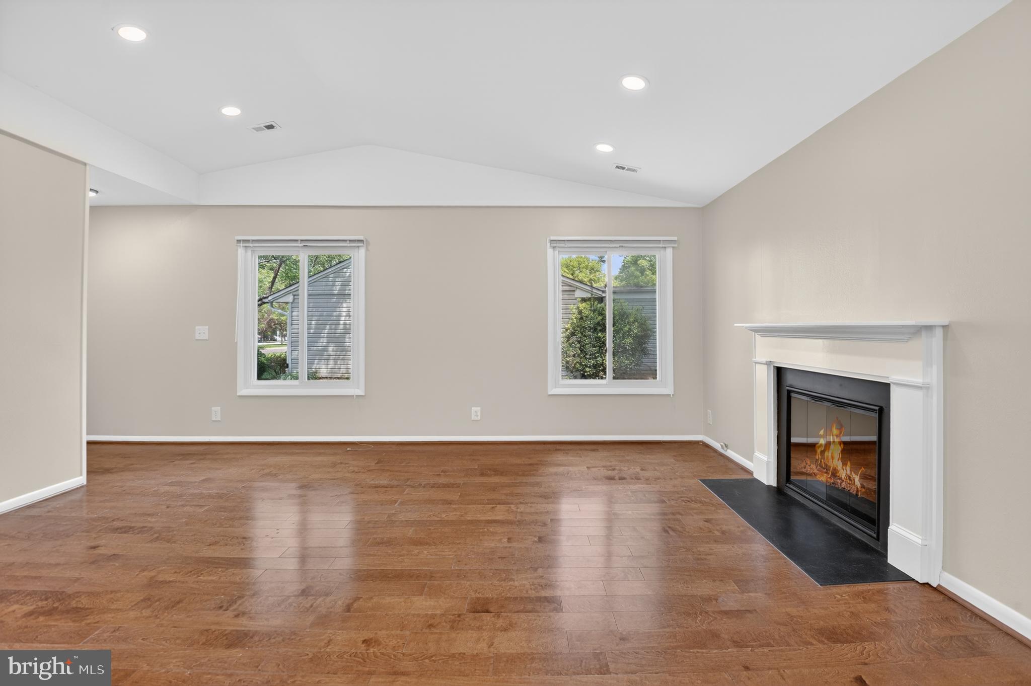 14602 Deerhurst Terrace, Unit 209B Silver Spring, MD 20906 - Photo 5 of 30