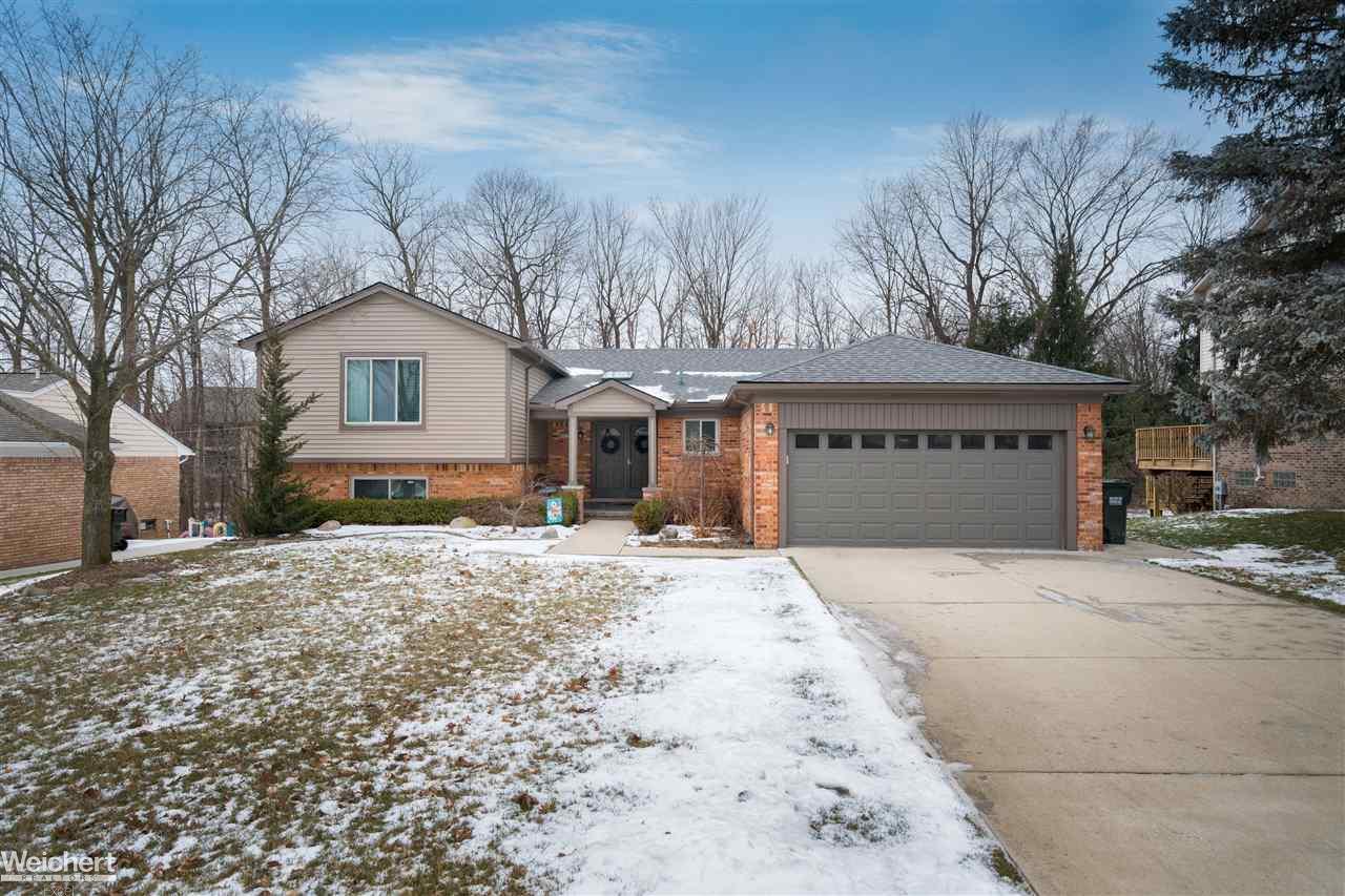 265 Rose Brier Drive Rochester Hills, MI 48309 - Photo 1 of 34