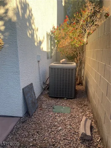 $399,999 | 821 Seco Verde Avenue, Henderson, NV 89015