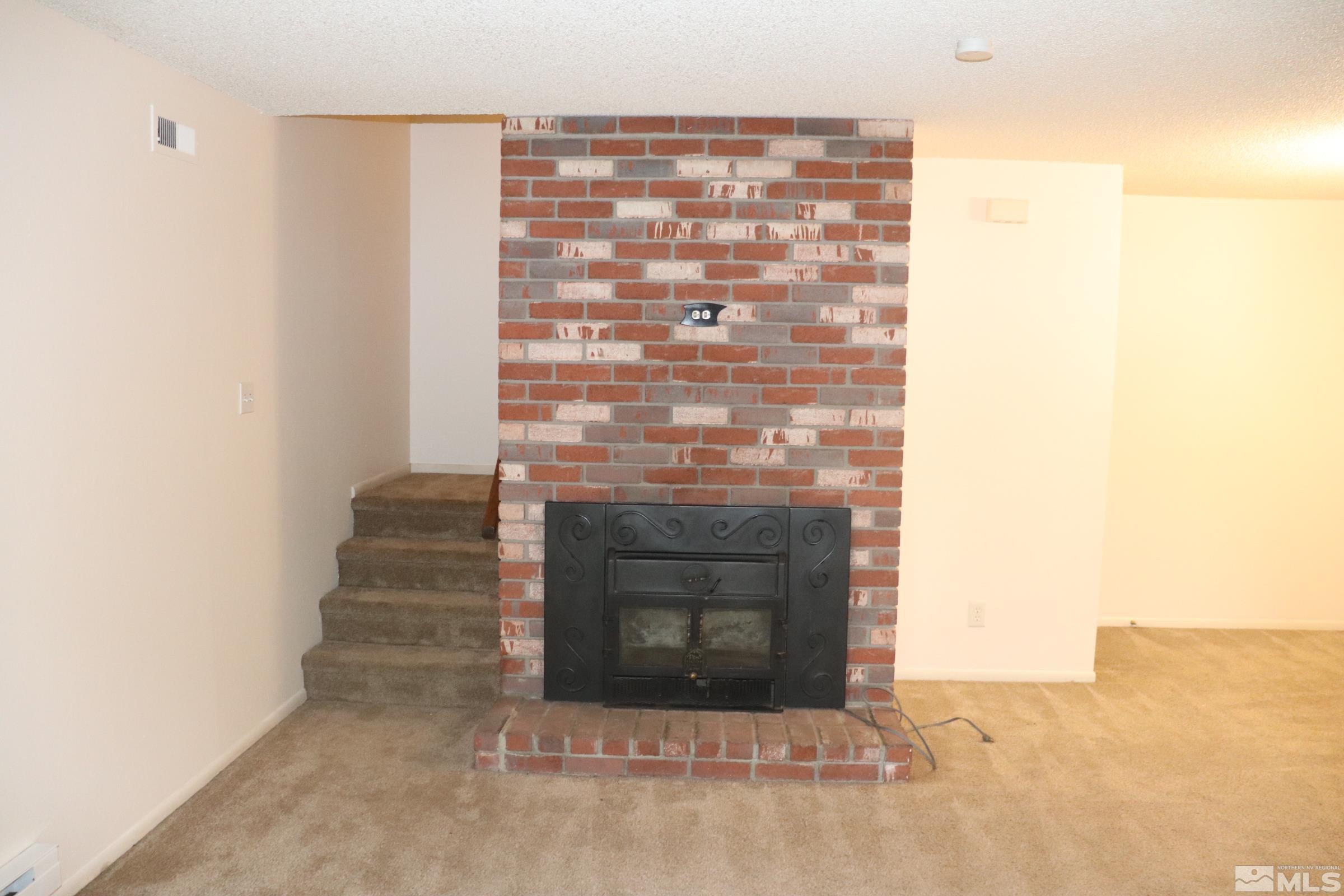 1010 East Huffaker Lane Reno, NV 89511 - Photo 6 of 12 Photo 6