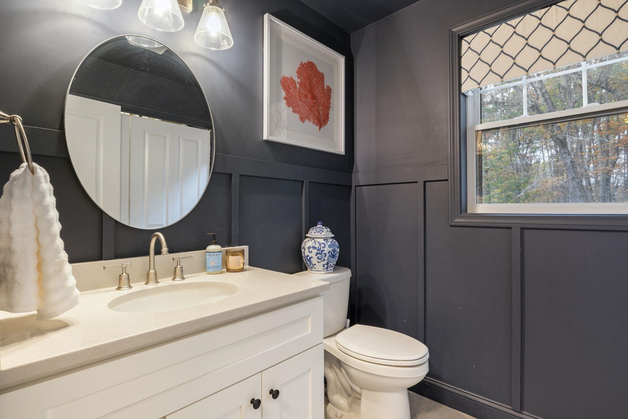 21 West Shore Park Road Kingston, NH 03848 - Photo 15 of 51