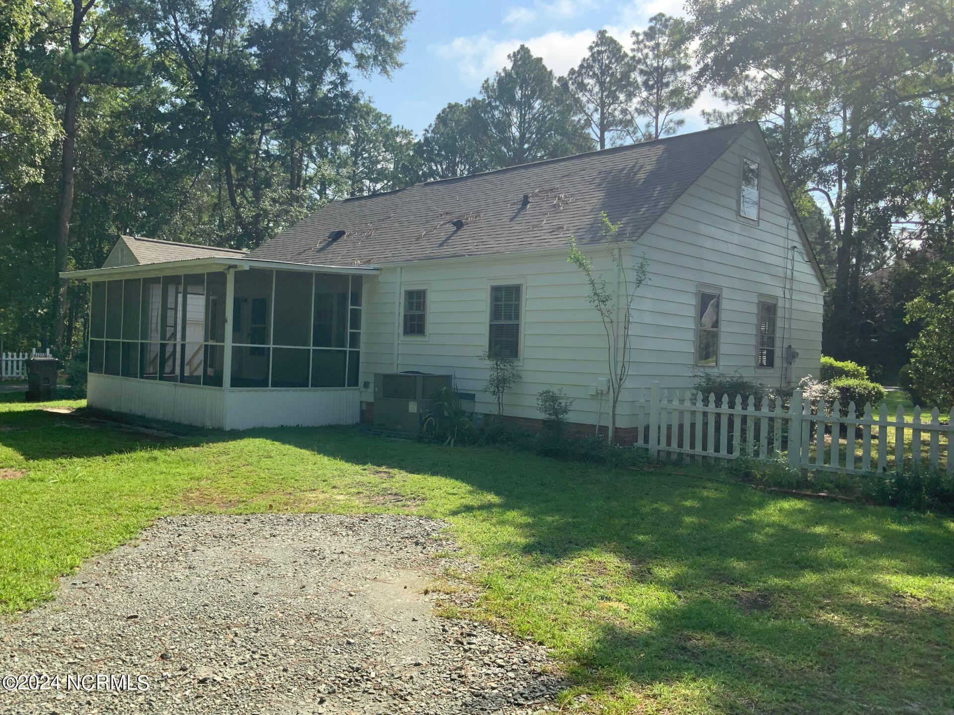 1101 North Poplar Street Aberdeen, NC 28315 - Photo 19 of 19 e04b74eb-e8dc-441c-b34f-79ed5d8954e5