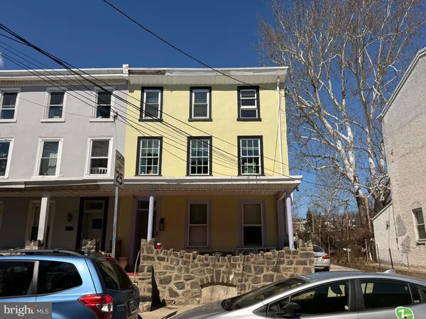 $1,500 | 3527 Indian Queen Lane, Unit 3, Philadelphia, PA 19129