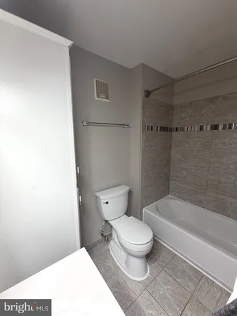 $2,500 | 15 Pickering Court, Unit 201, Germantown, MD 20874