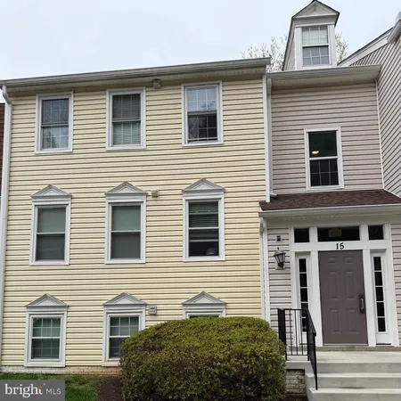 $2,500 | 15 Pickering Court, Unit 201, Germantown, MD 20874