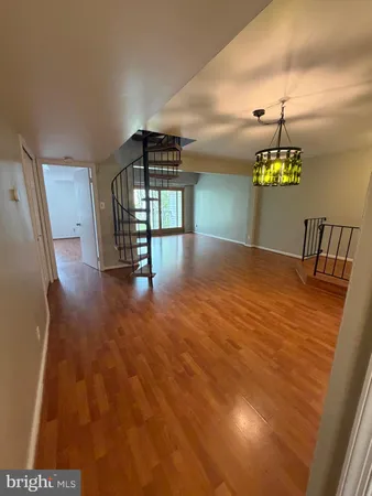 $2,500 | 15 Pickering Court, Unit 201, Germantown, MD 20874
