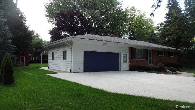 55 Nevada Avenue Rochester, MI 48309 - Photo 19 of 19 Garage