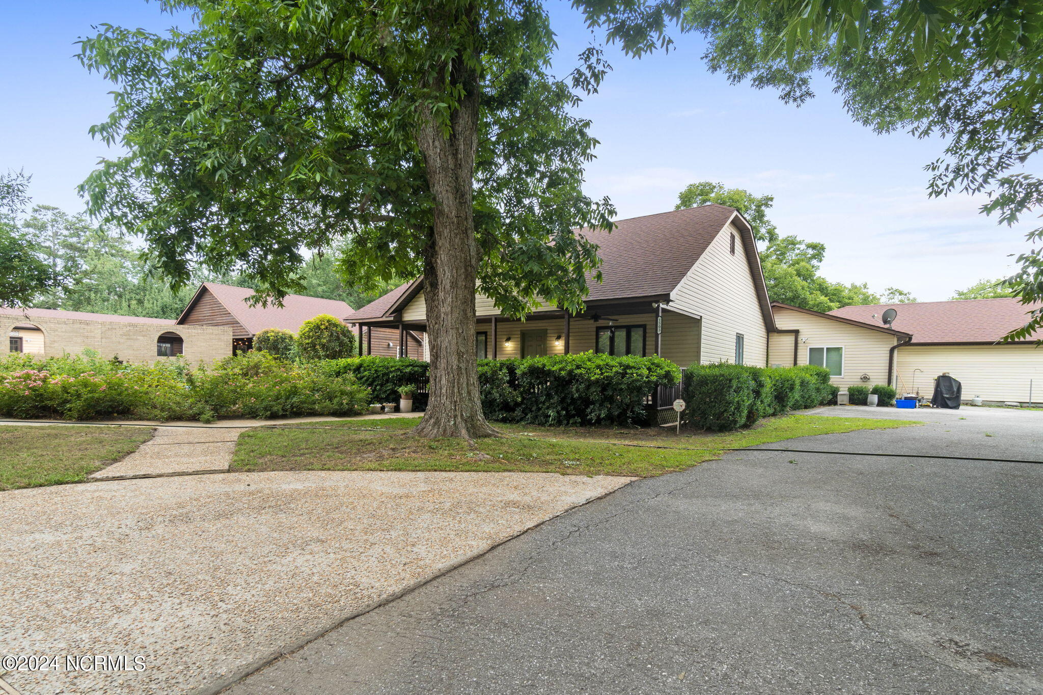1491 Lanvale Road Leland, NC 28451 - Photo 85 of 95 Rental Home and Separate Driveway