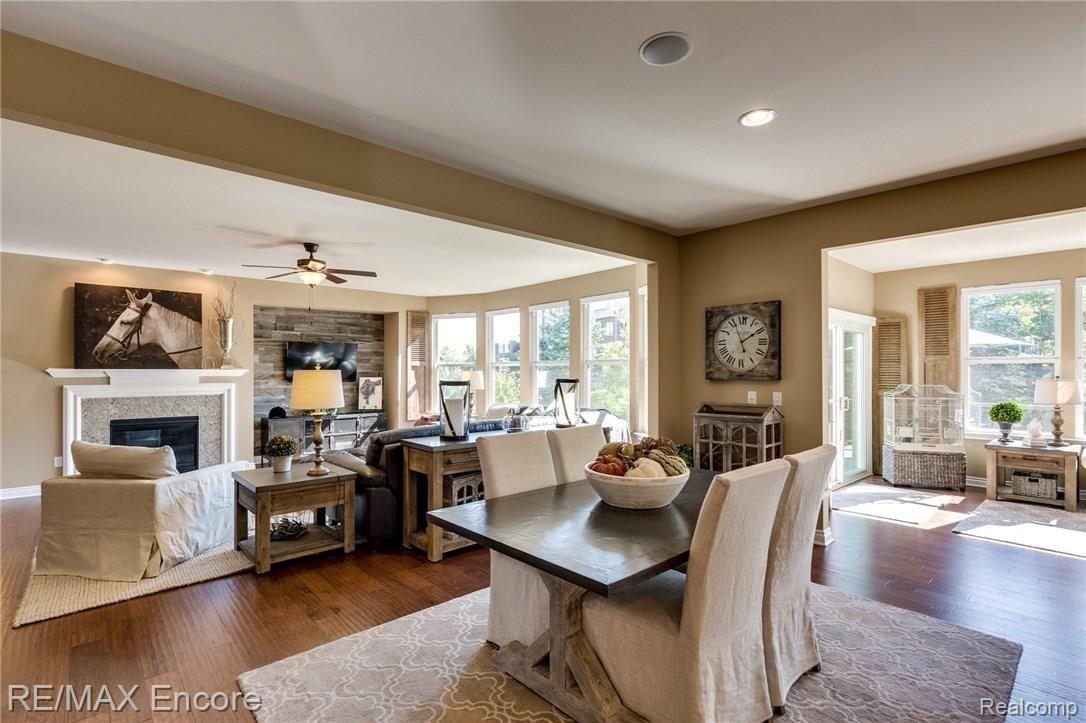 6981 Oakhurst Ridge Road Clarkston, MI 48348 - Photo 12 of 48 Breakfast Nook
