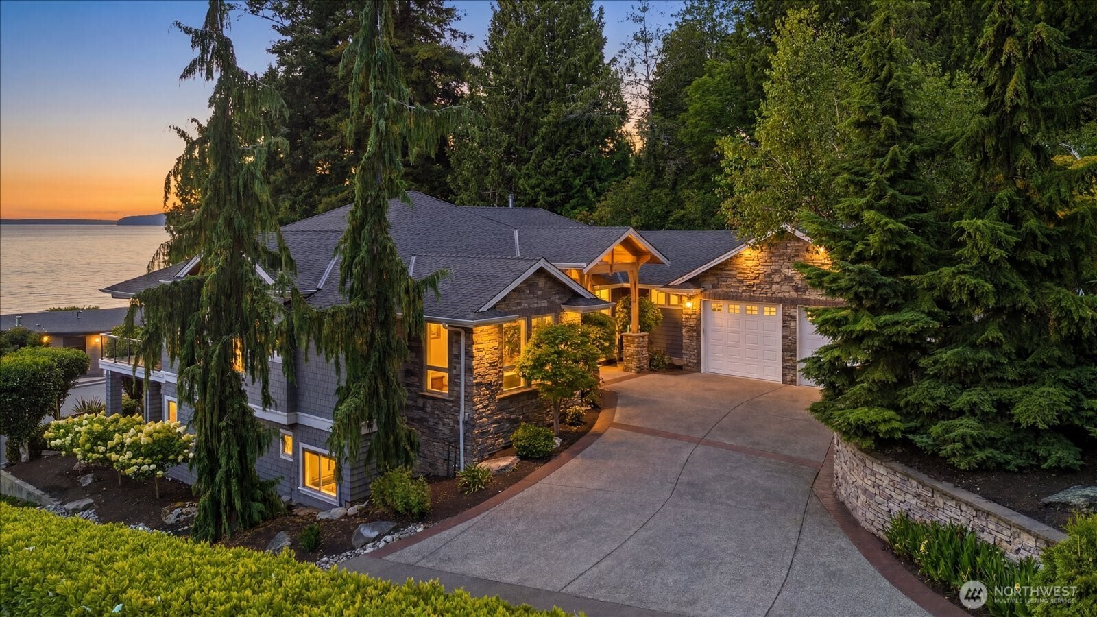 18608 Sound View Place Edmonds, WA 98020 - Photo 2 of 40
