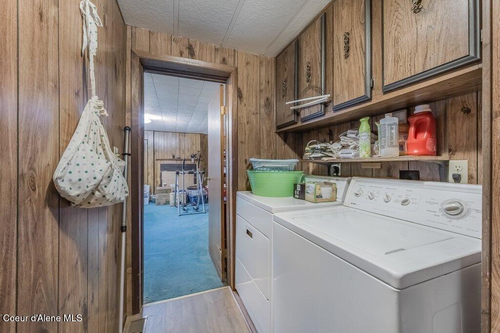 16155 North Mountain View Road Rathdrum, ID 83858 - Photo 30 of 53 Laundry