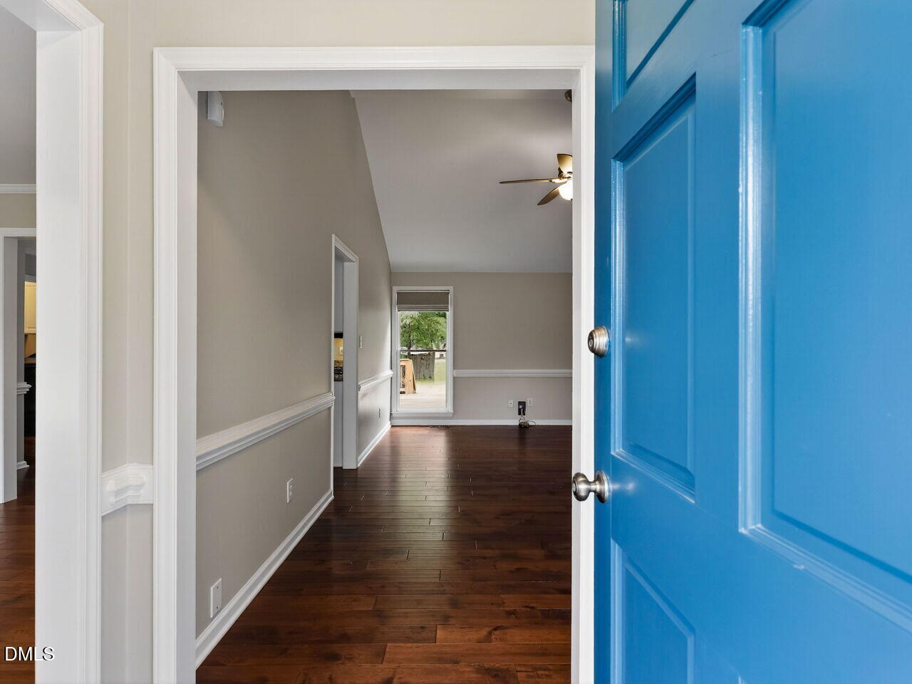 7209 Silver Maple Street Willow Spring, NC 27592 - Photo 2 of 30 003-1280x960-foyer-entry