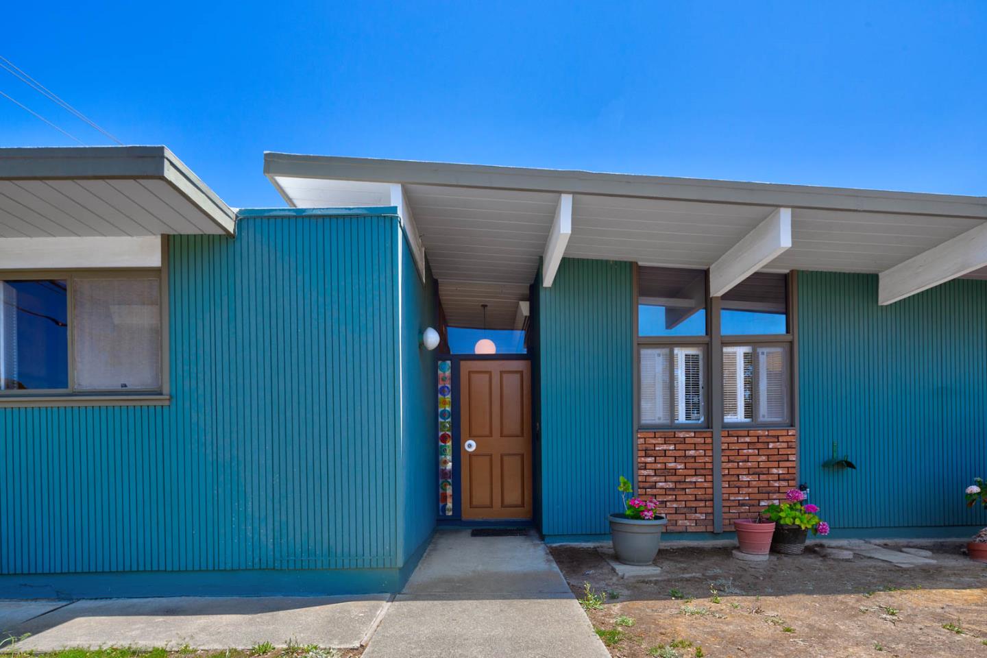 1705 Wolfe Drive San Mateo, CA 94402 - Photo 2 of 22 a view of entryway