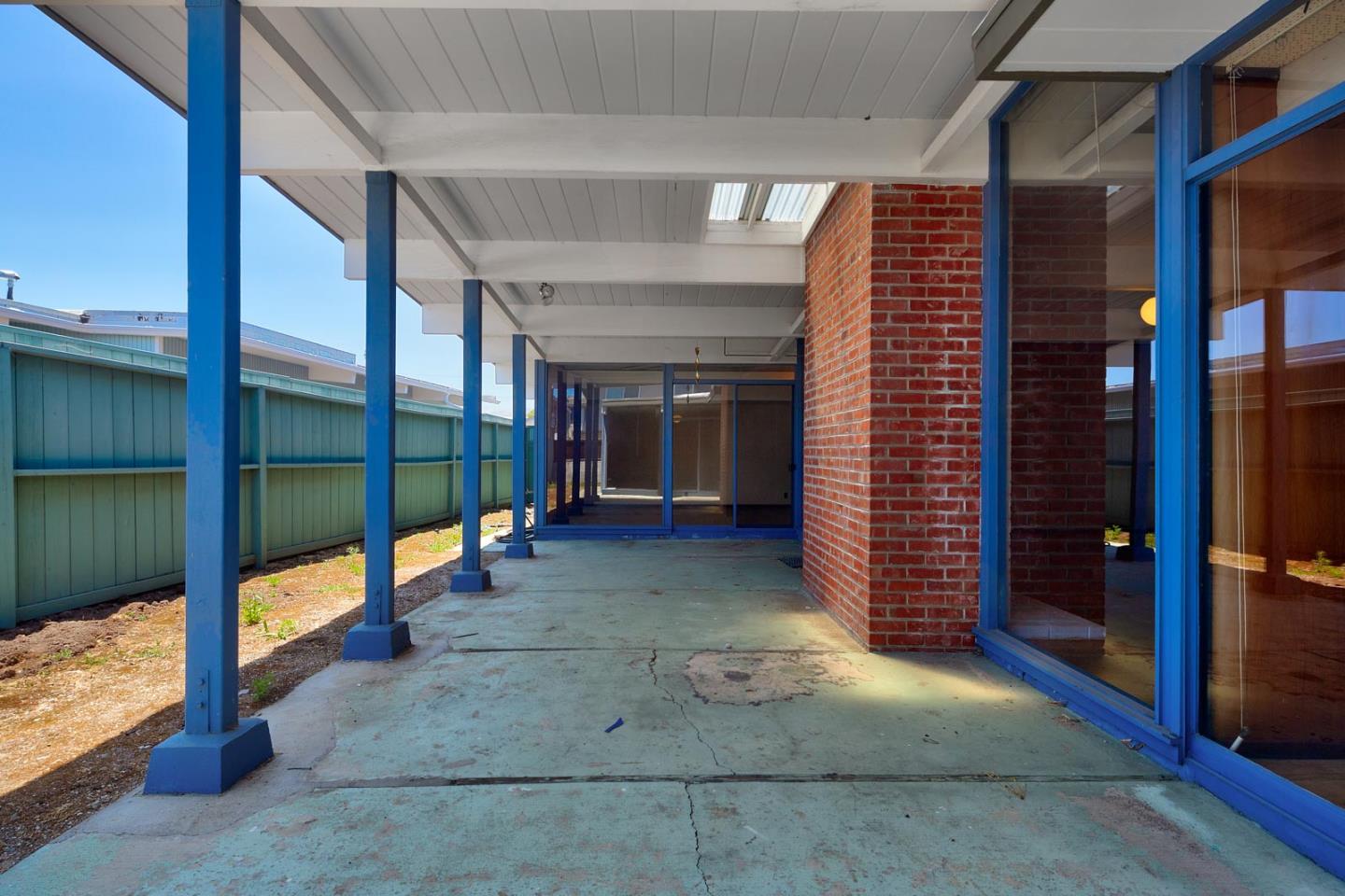 1705 Wolfe Drive San Mateo, CA 94402 - Photo 10 of 22 a view of gallery with door