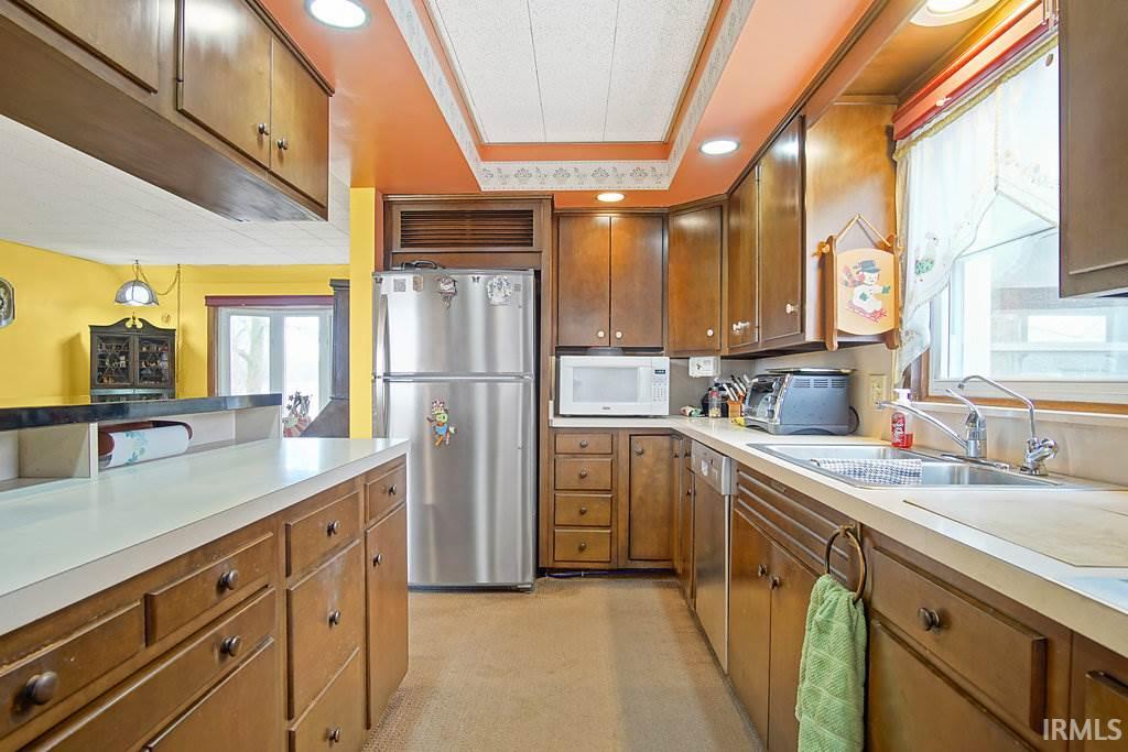 5812 East Tillman Road Fort Wayne, IN 46816 - Photo 12 of 33