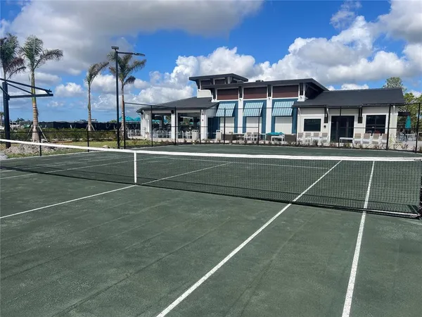 a view of a large white building