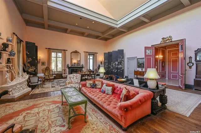 $4,500,000 | - Wheatley Road, Old Westbury, NY 11568